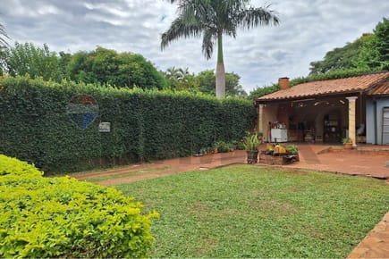 Venta De Propiedad En Barrio Laurelty Luque