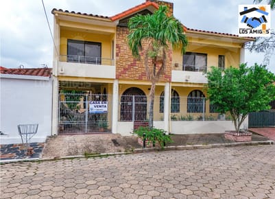 Linda Casa En Venta De Dos Pisos
