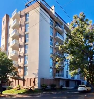 EN VENTA. Depto de 3 habitaciones. Ed. Home Villa Morra