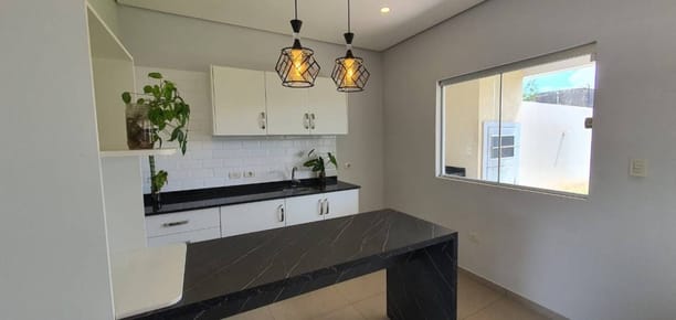 Duplex a metros de Av. America - Luque
