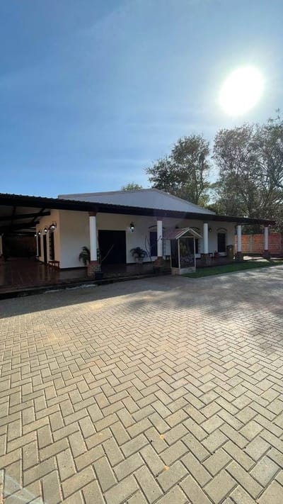 VENDO QUINTA EN LIMPIO - PIQUETE CUE