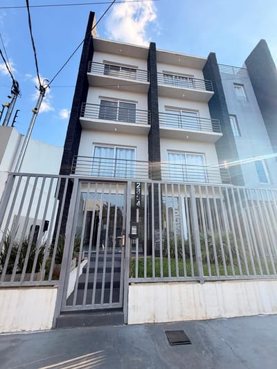 Vendo Monoambiente Amoblado con Cochera en Zona Denis Roa 