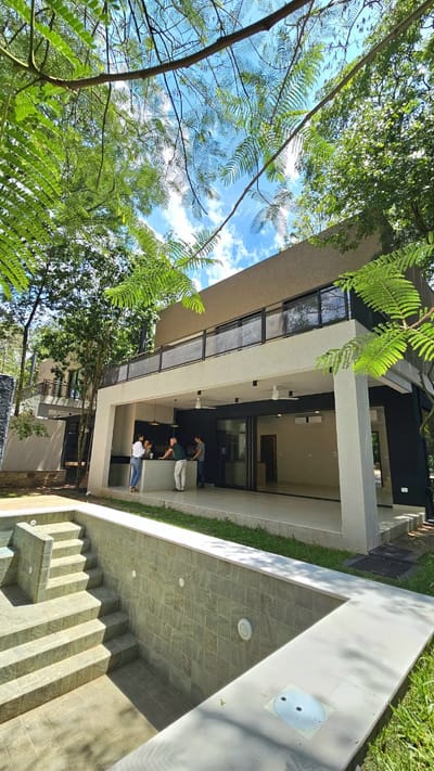 VENDO CASA EN SAN BERNARDINO CERCA DEL NAUTICO