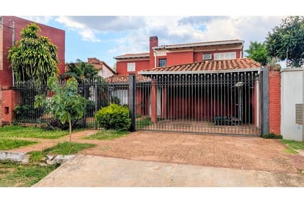 Casa - Alquiler - Fernando De La Mora, Paraguay