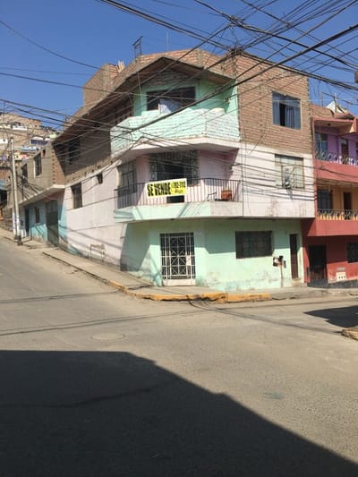 CASA POR REMODELAR