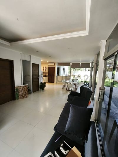 ALQUILER DE HERMOSA CASA EN BARRIO CERRADO LA FLORESTA – ZONA AEROPUERTO