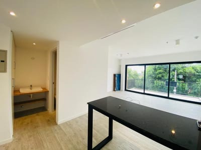 ¡Oportunidad Única! Alquile o Compre Exclusivo Monoambiente en el Prestigioso Barrio Jara