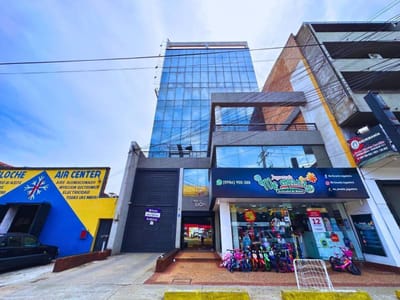 Oficina en Alquiler - Edificio Lion, Los Laureles (sobre Eusebio Ayala)