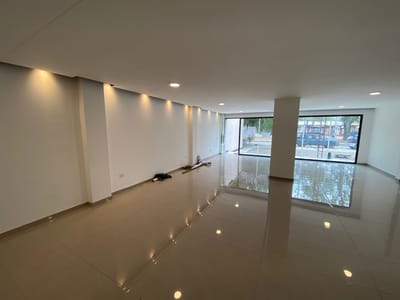 LOCAL COMERCIAL A ESTRENAR EN ALQUILER 