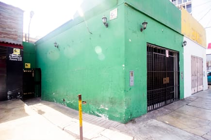 SE ALQUILA LOCAL COMERCIAL EN BARRANCO CERCA A LA ESTACION BALTA