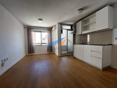 Alquiler Apartamento 2 Dormitorios En Tres Cruces! Cochera Opcional. A Pasos de la Terminal!