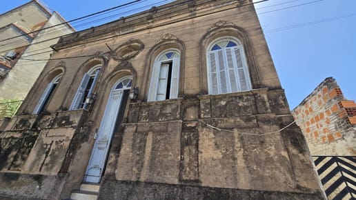 IMPORTANTE CASA COLONIAL EN VENTA ASUNCION