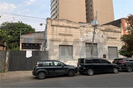 VENDO DEPOSITO SOBRE ALBERDI EN EL CENTRO DE ASUNCION