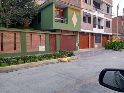 Casa de 200m2 en Urb Covida - Los Olivos