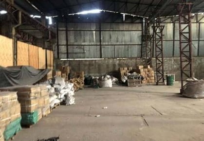 Vendo Propiedad estratégica con Depósitos y Oficinas en Las Mercedes