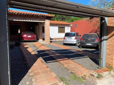 Casa tipo chalet en Zona Aereopuerto/Rakiura