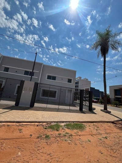 VENDO DUPLEX EN LUQUE