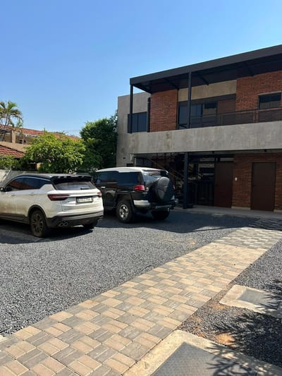 Edificio con renta – Apart hotel operativo en Asunción