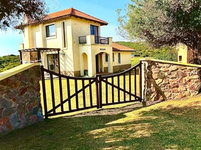 Casa a la Venta en Marco de los Reyes | Vista Amplio Terreno Oportunidad