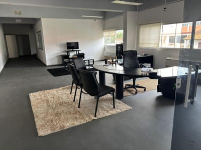 ALQUILO PLANTA LIBRE DE 400 m² - para oficinas corporativas Zona AV. SACRAMENTO