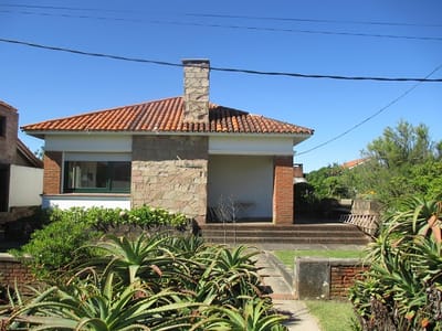 Casa A Metros Del Mar En La Paloma