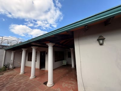  VENDO Casa Barrio Nazareth!!!!!!