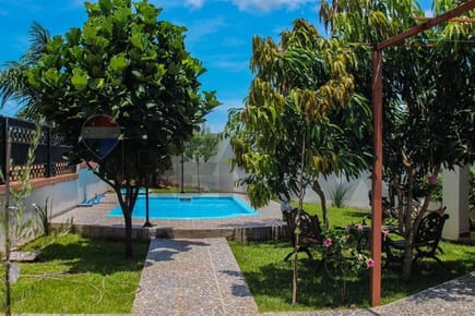 Moderna Casa en Barrio Cerrado Caguazu