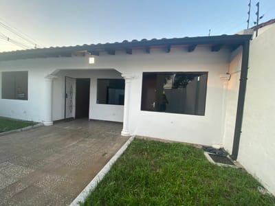 Vendo casa en San Isidro Lambare