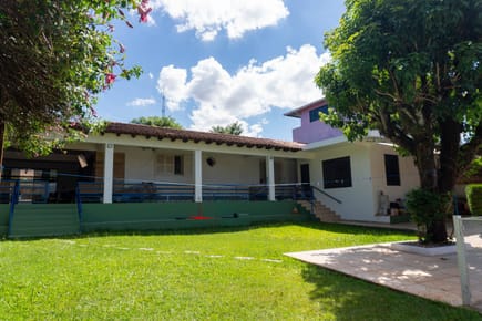 VENDO CASA EN CIUDAD DEL ESTE AREA 8