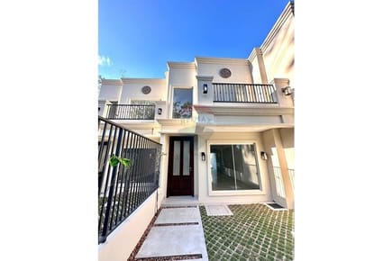 DUPLEX A ESTRENAR LOMA MERLO-LUQUE
