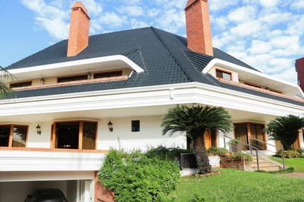 RESIDENCIA DE LUJO EN VENTA – BARRIO MBURICAO