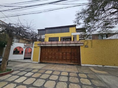 VENTA DE CASA EN SAN BORJA