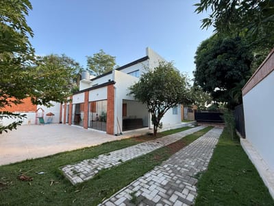 En alquiler hermosa casa con piscina en Atyra a 50m. de la Ruta Caacupé - Atyrá