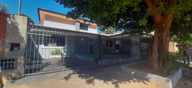 VENDO RESIDENCIA EN VILLA AMELIA SAN LORENZO