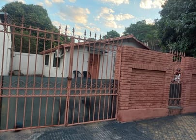 PROPIEDAD EN VENTA, ZONA TERMINAL DE ASUNCION A 50 MTS DE MEDICOS DEL CHACO