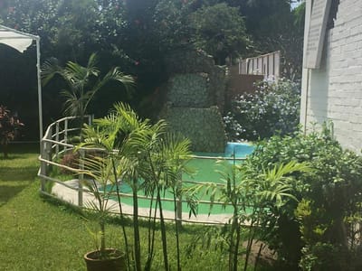 Venta como terreno o local