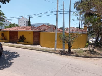 CASA EN VENTA MUTUALISTA  Y TERCER ANILLO