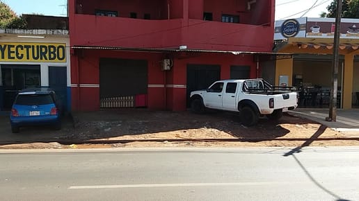 Vendo Local Km 7 Don Bosco Sobre Avda Peru Por: 500.000 Dolar