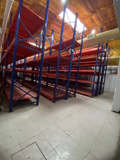 Depósito de 650 m² en Alquiler sobre Avda. Félix Bogado | Gs. 18.000.000 + IVA