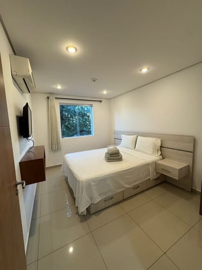 BARRIO JARA, EN VENTA, DEPTO DE 1 DORMITORIO AMOBLADO CON COCHERA 