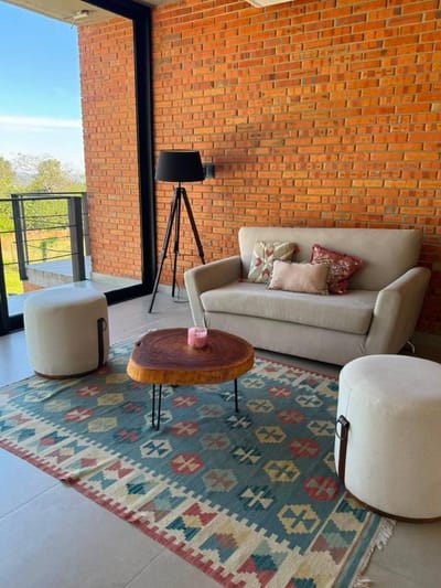 VENDO BELLA CASA EN SANBER CON VISTA AL LAGO