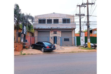 Alquilo local comercial sobre Av. en San Lorenzo