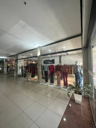 Salón Comercial en Galería Amistad | San Vicente