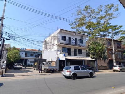 VENDO PROPIEDAD COMERCIAL EN SAN LORENZO CENTRO.