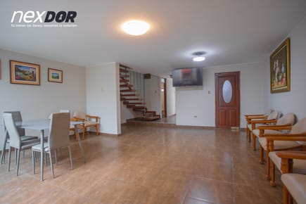 ALQUILA DPTO. DUPLEX EN MIRAFLORES | DOBLE ZONA DE PARQUEO | EDIFICIO PEQUEÑO 