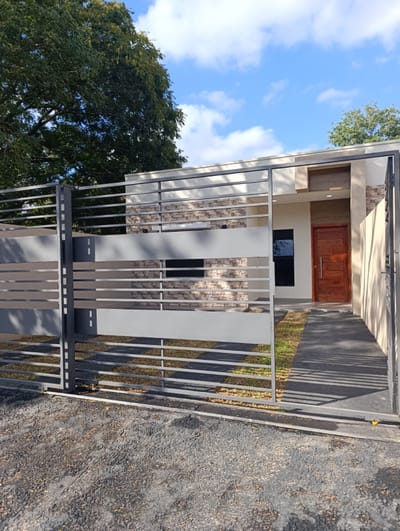 Chalet Disponible En Lambaré!