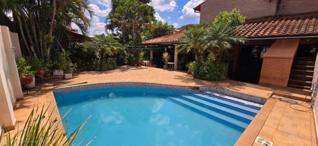 VENTA DE CASA EN LUQUE – 4° BARRIO