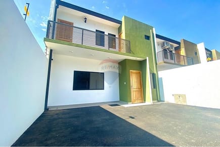 EN VENTA HERMOSO DUPLEX EN MRA IMPECABLEE 