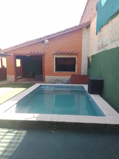 Vendo casa en el centro de Asunción - San Roque. 