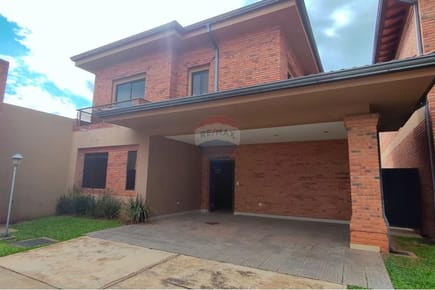 Sueña en Grande: Casa Moderna en San Lorenzo